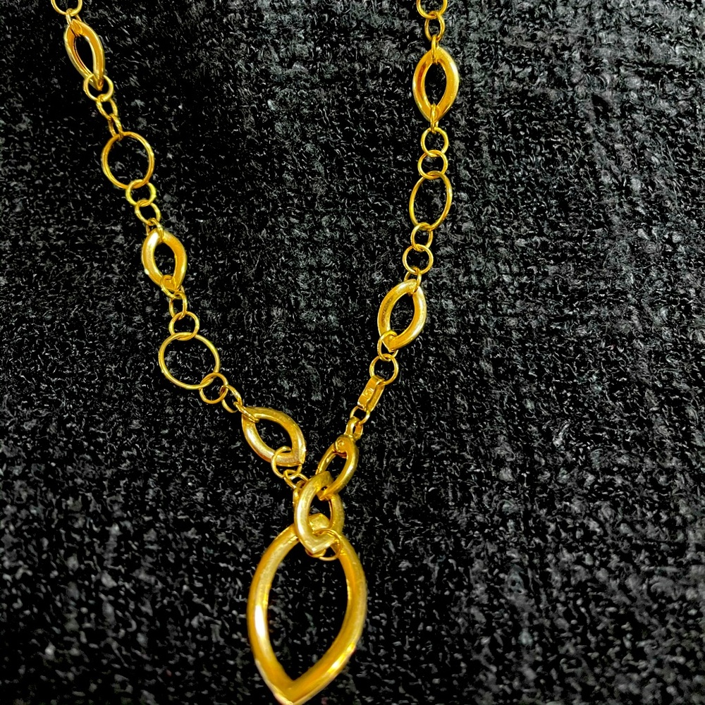 14k gold BEAUTIFUL DESIGN TEAR DROP NECKLACE!